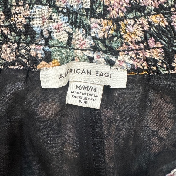American Eagle Floral Pleated Skirt Size Medium - Picture 3 of 4